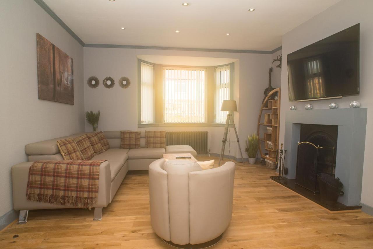 Luxury Super Central Cottage With A Hot Tub/ Gym بورتري المظهر الخارجي الصورة